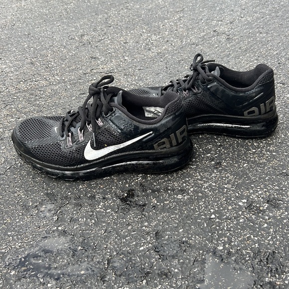Nike Air Max Sneakers - Picture 3 of 4